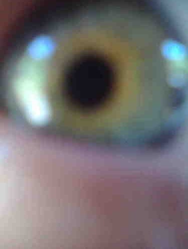 16062436935666_yeux.jpg