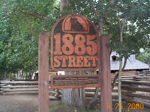 1885-street-sign-a01.jpg