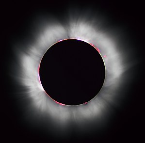 300px-Solar_eclipse_1999_4_NR.jpg