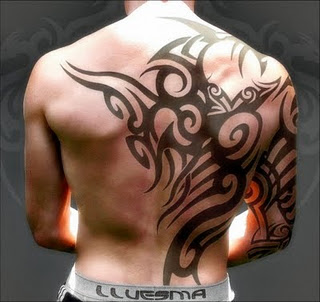 363336AwesomeUpperBackTribalTattooDesign2011520x492.jpg