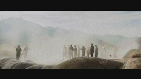 990644igCXm26eeExlA.gif
