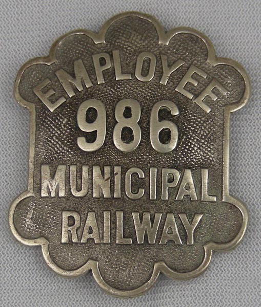 BadgeSFMuniEmp986_906.jpg