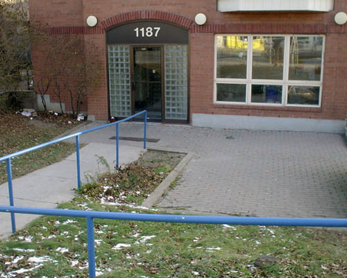 FCL_Housing_1187Q_Entrance-500.jpg