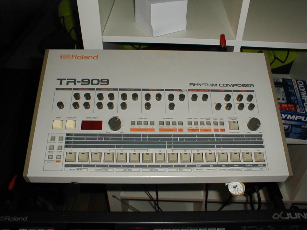 Tr-909.jpg