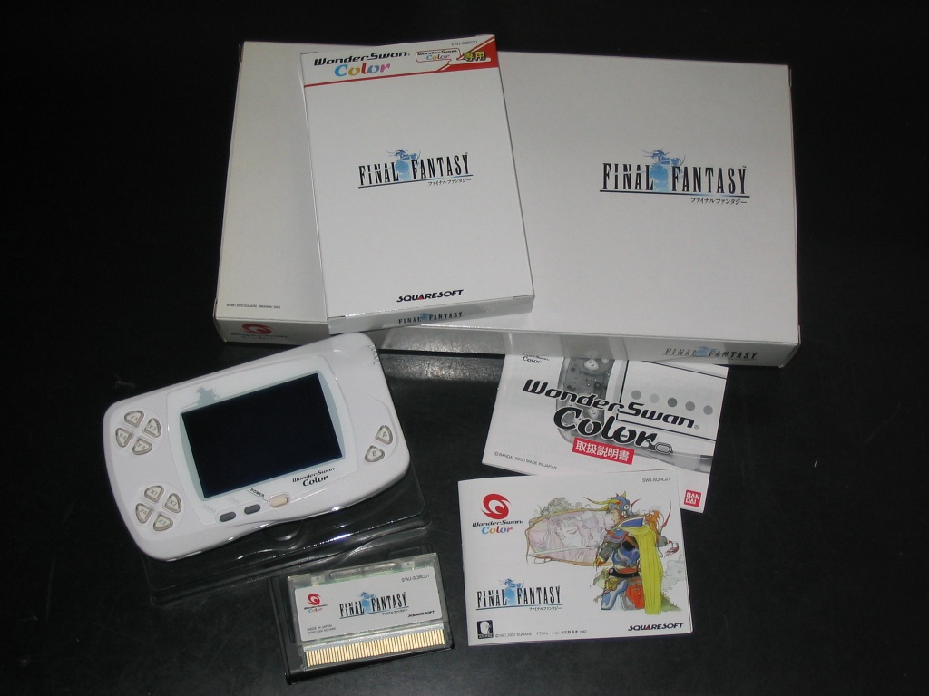 WonderSwan_Color_with_Final_Fantasy.jpg