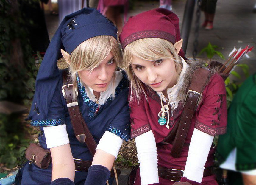 a956804_link_cosplayers.jpg