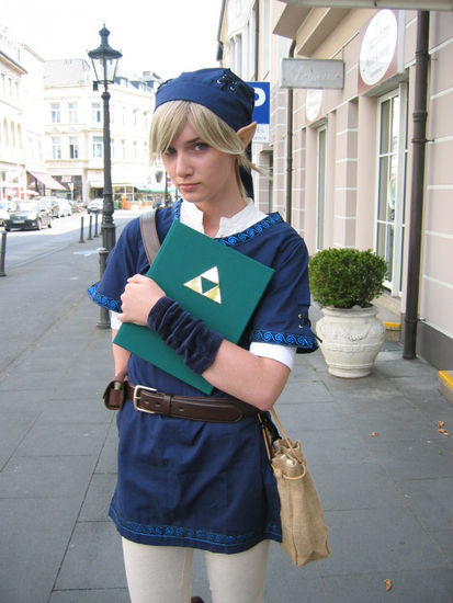 a967862_link_cosplayers.jpg