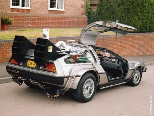 delorean1.jpg